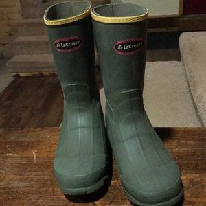 Kids size 2 insulted little burly lacrosse boots